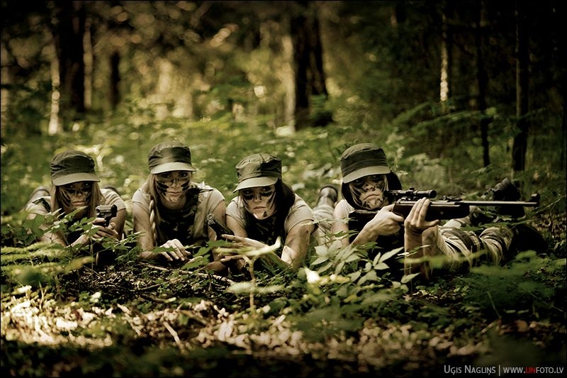 Dāmu armija I Iindividuālā fotosesija armijas stilā I Fotogrāfs Uģis Nagliņš 103775