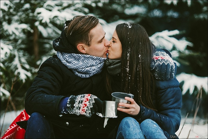 Ģimenes fotosesija ziemā I Sniegs, ugunskurs un pozitīvas emocijas I Fotogrāfs Uģis Nagliņš 138800