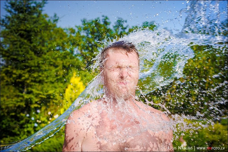 Kā pareizi atvēsināties +38C!? I Latvijas karstākā diena I Fotosesija laukos ar ūdens šļakatu klātbūtni I Fotogrāfs Uģis nagliņš 107300