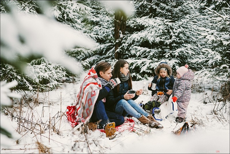 Ģimenes fotosesija ziemā I Sniegs, ugunskurs un pozitīvas emocijas I Fotogrāfs Uģis Nagliņš 138900