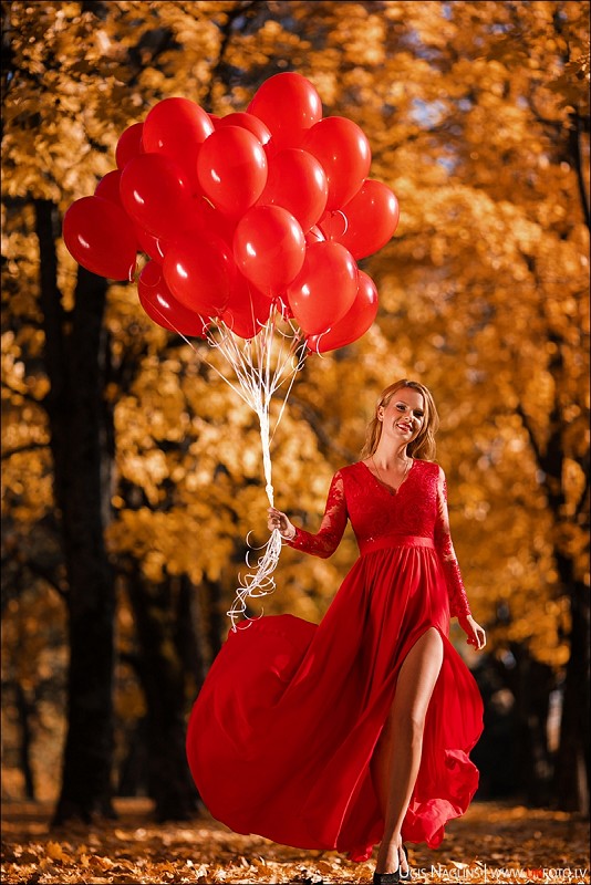 Santa I Individuāla fotosesija rudenī sarkanā kleitā I Fotogrāfs Uģis Nagliņš 262425